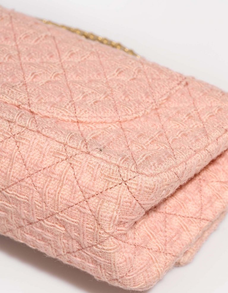 Chanel 2.55 Reissue 225 Tweed Pink Signs of wear | Sell your designer bag