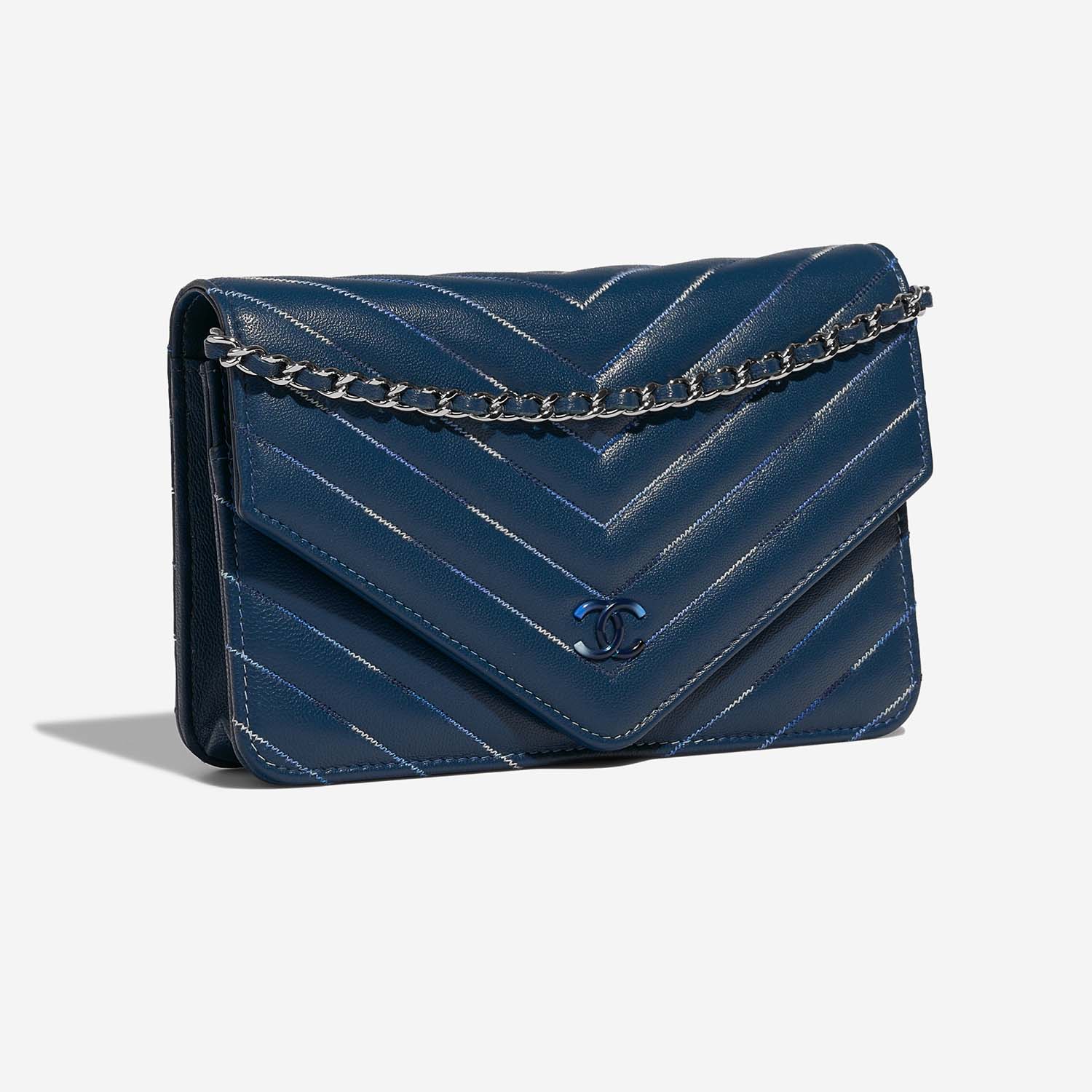 Chanel WalletOnChain Blue Side Front  | Sell your designer bag on Saclab.com
