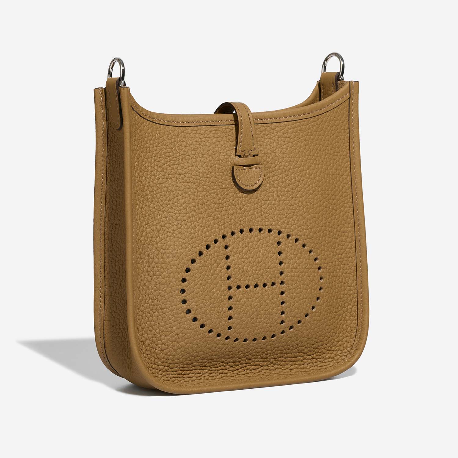 Hermès Evelyne 16 Biscuit Side Front  | Sell your designer bag on Saclab.com