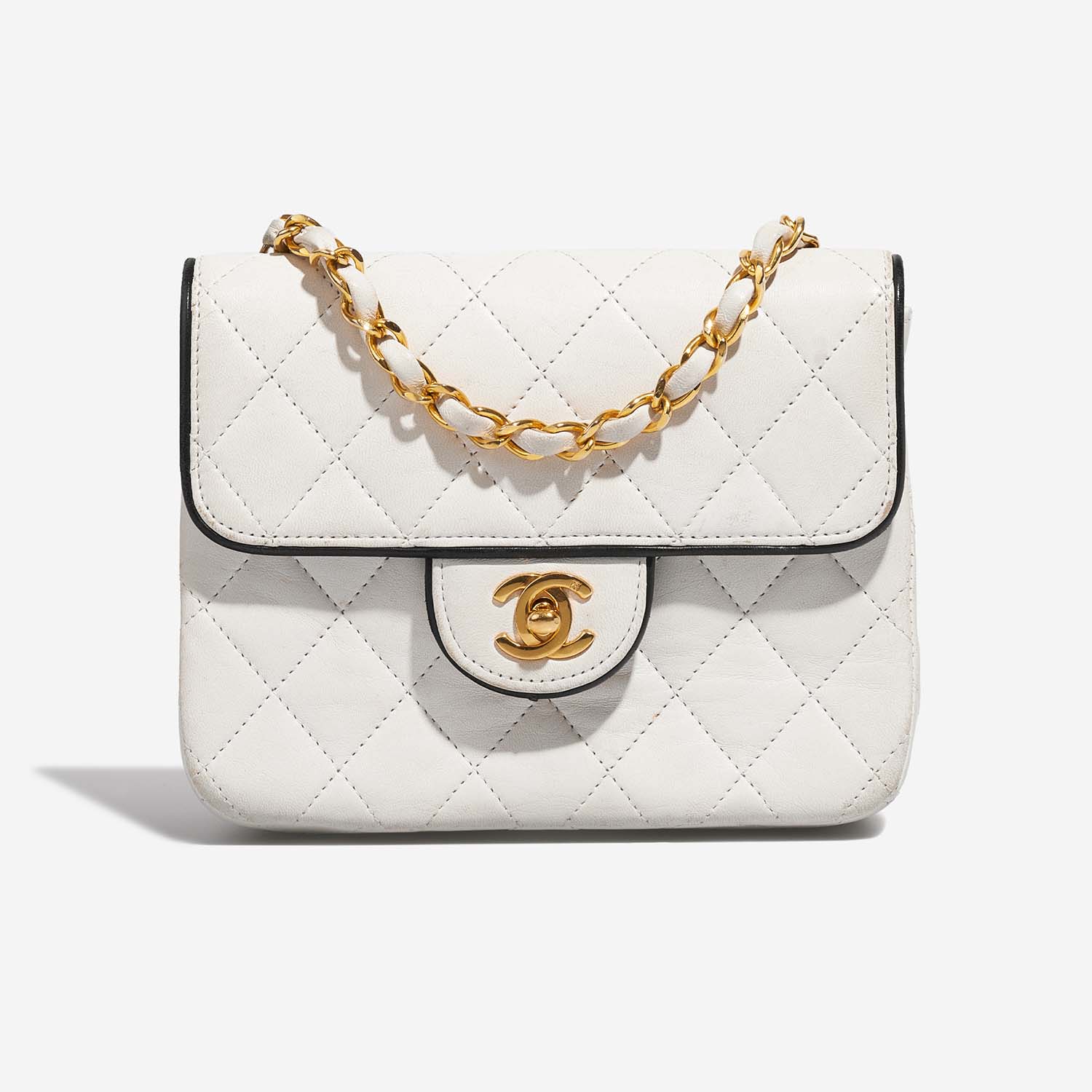 Chanel Timeless MiniSquare White Front  | Sell your designer bag on Saclab.com