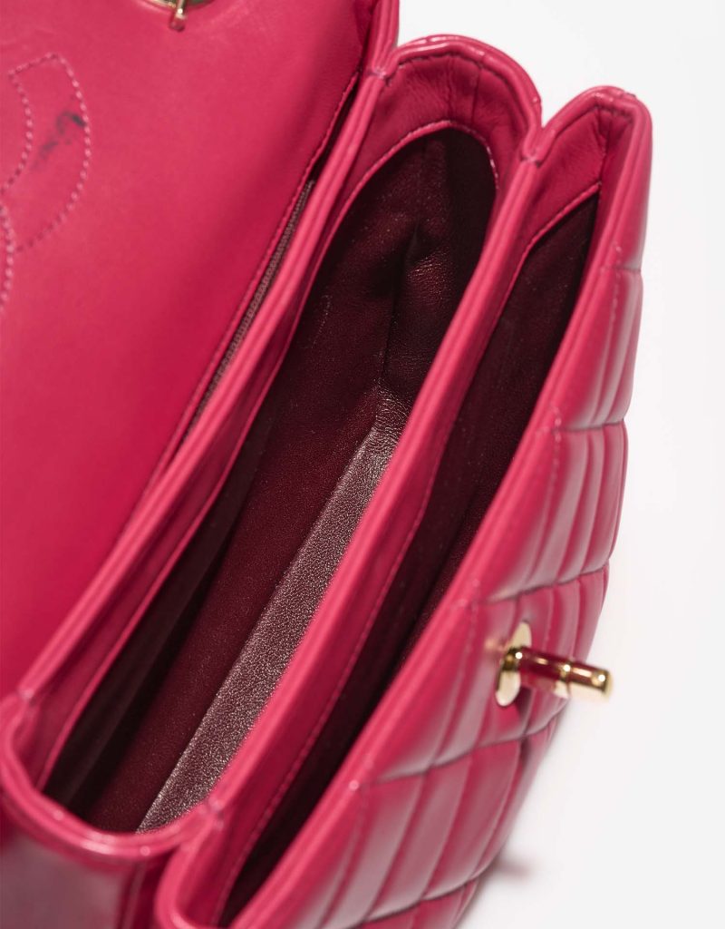 Chanel TrendyCC Medium Pink Inside  | Sell your designer bag on Saclab.com