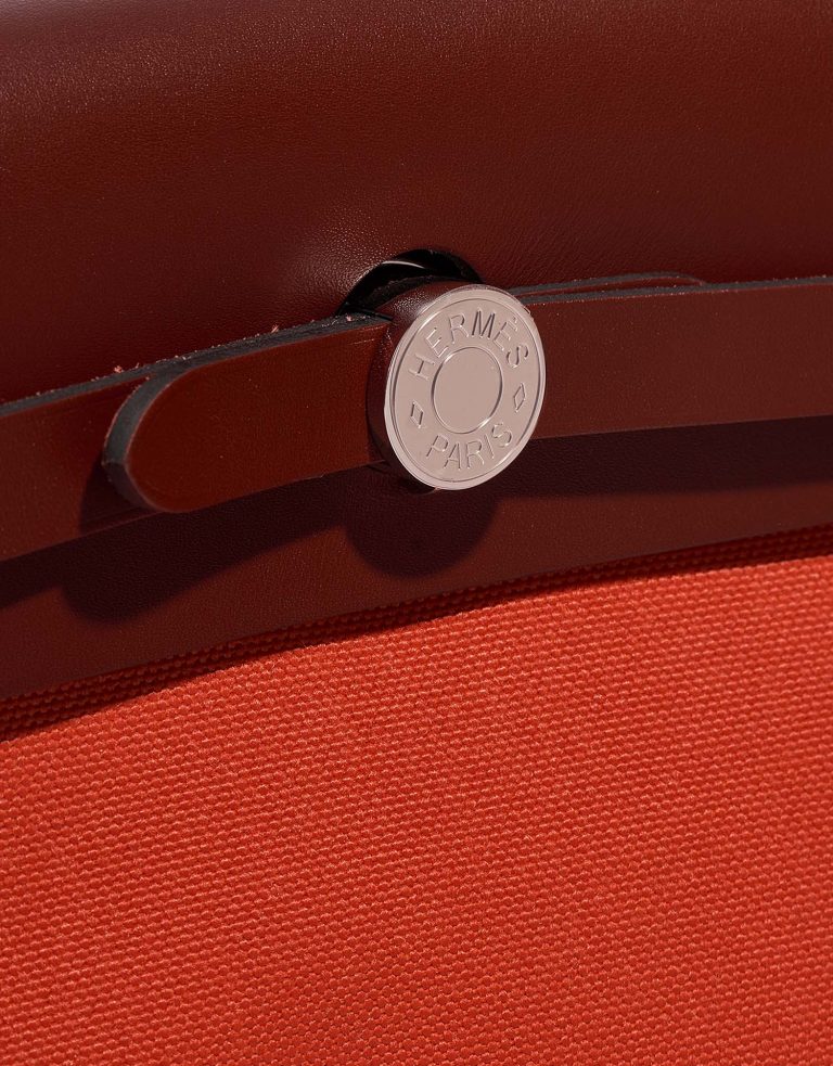 Hermès Herbag 31 OrangeMecano-RougeH Closing System  | Sell your designer bag on Saclab.com