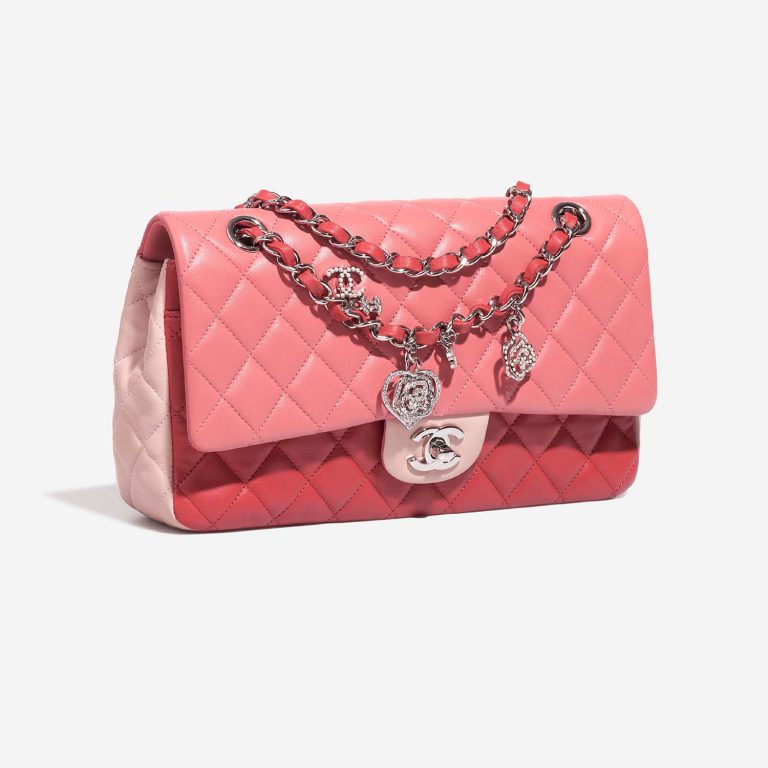 Chanel Timeless Medium Pink Side Front | Verkaufen Sie Ihre Designer-Tasche auf Saclab.com