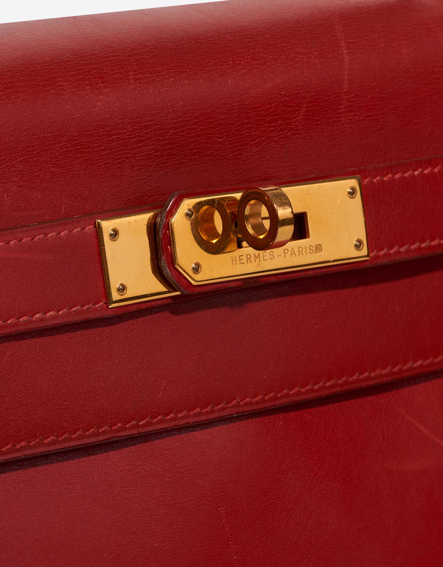 Hermès Kelly 32 RougeCasaque Closing System  | Sell your designer bag on Saclab.com