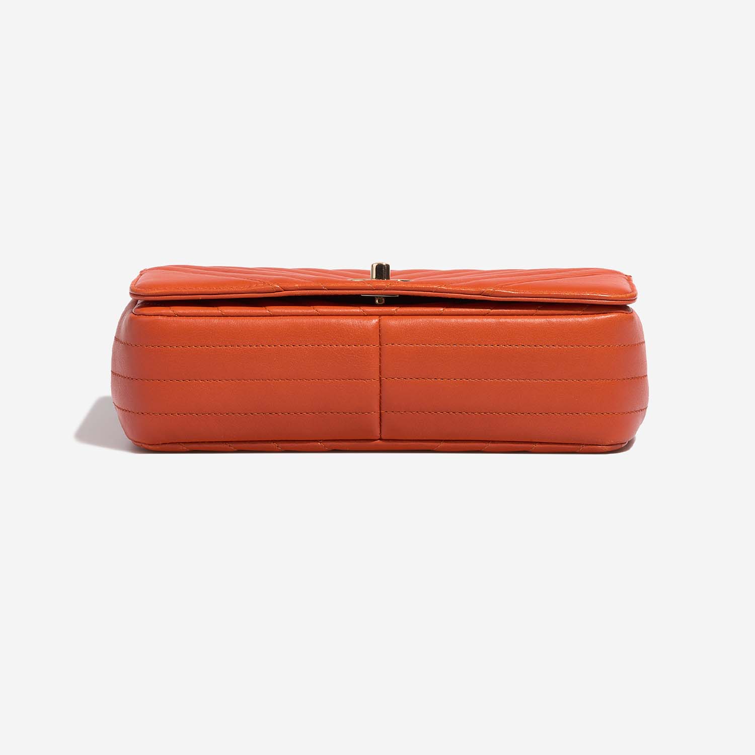 Chanel Timeless Medium Orange Bottom  | Sell your designer bag on Saclab.com