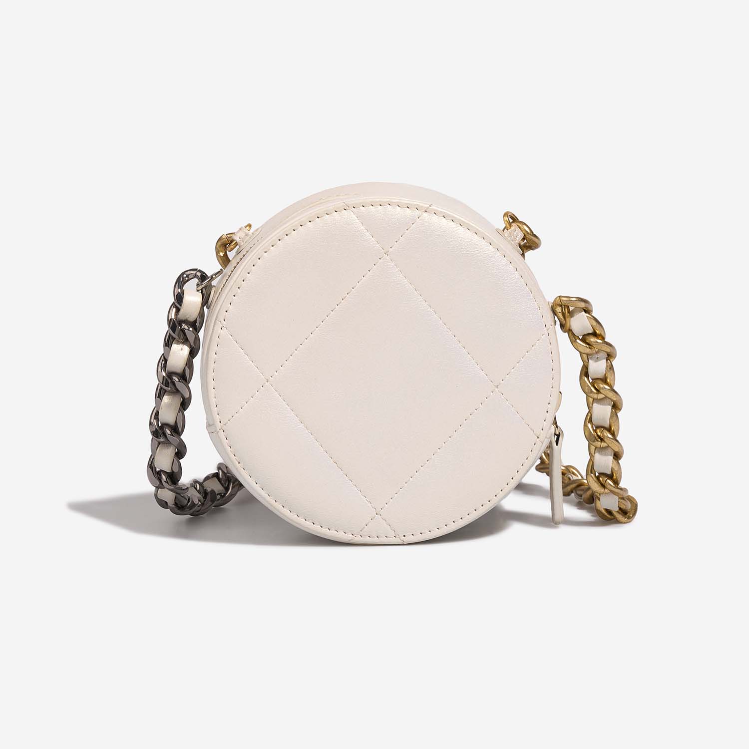 Chanel 19 RoundClutch PearlWhite Back  | Sell your designer bag on Saclab.com