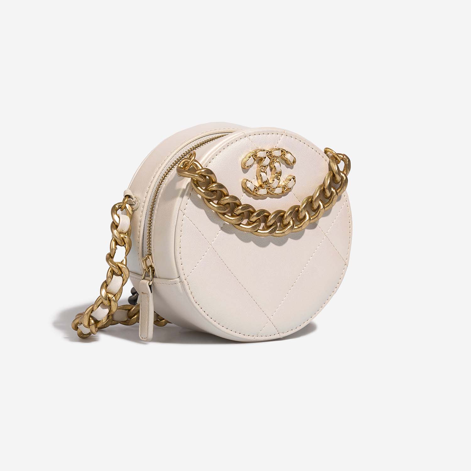 Chanel 19 RoundClutch PearlWhite Side Front  | Sell your designer bag on Saclab.com