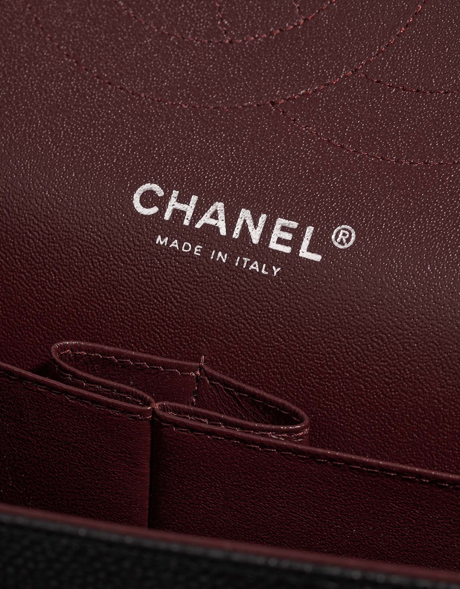 Chanel Timeless Jumbo Black Logo | Verkaufen Sie Ihre Designer-Tasche auf Saclab.com
