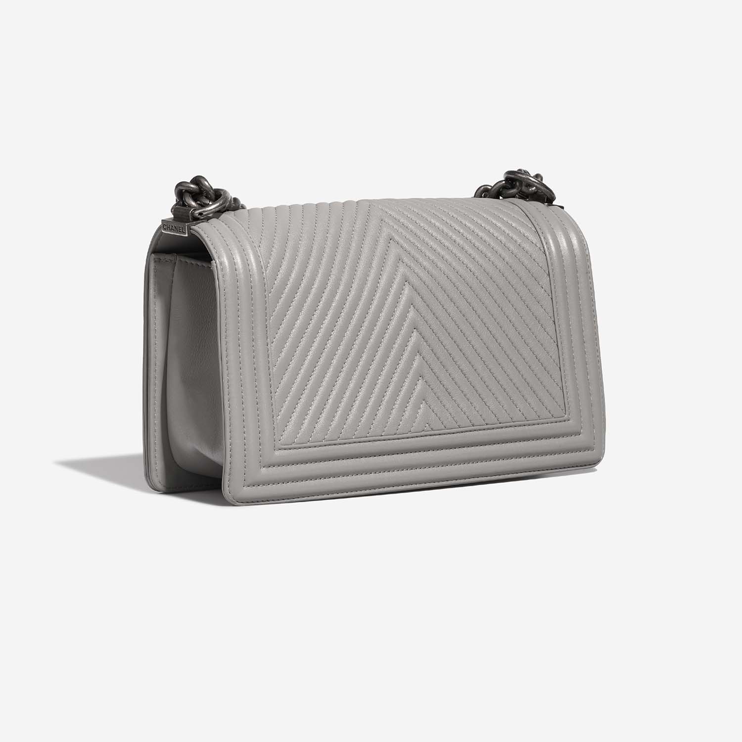 Chanel Boy OldMedium LightGray 7SB S | Sell your designer bag on Saclab.com