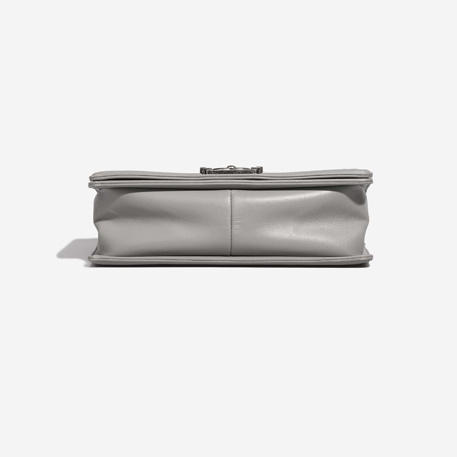 Chanel Boy OldMedium LightGray Bottom  | Sell your designer bag on Saclab.com