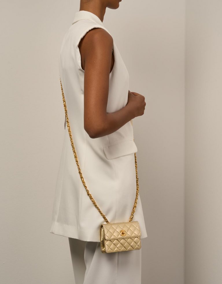 Chanel Classique ExtraMini Gold Front | Vendez votre sac de créateur sur Saclab.com