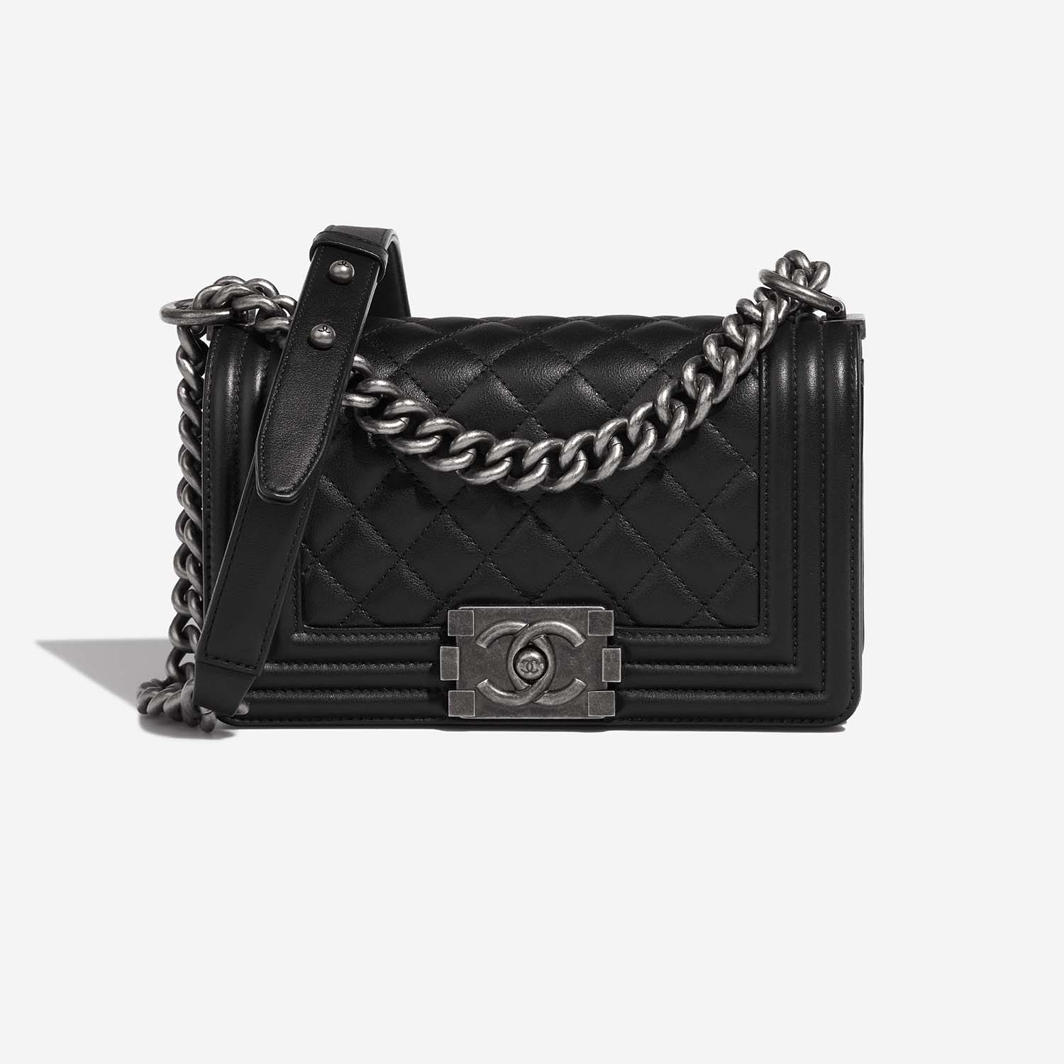 Chanel Boy Small Black Front  | Sell your designer bag on Saclab.com