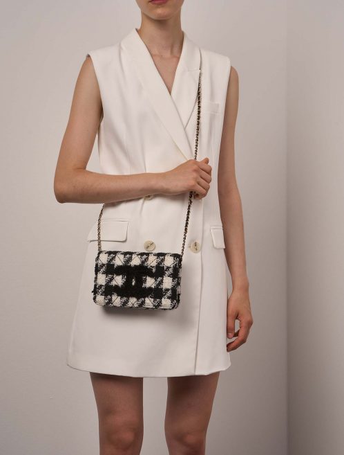 Chanel Timeless WalletOnchain Black-White Sizes Worn | Sell your designer bag on Saclab.com