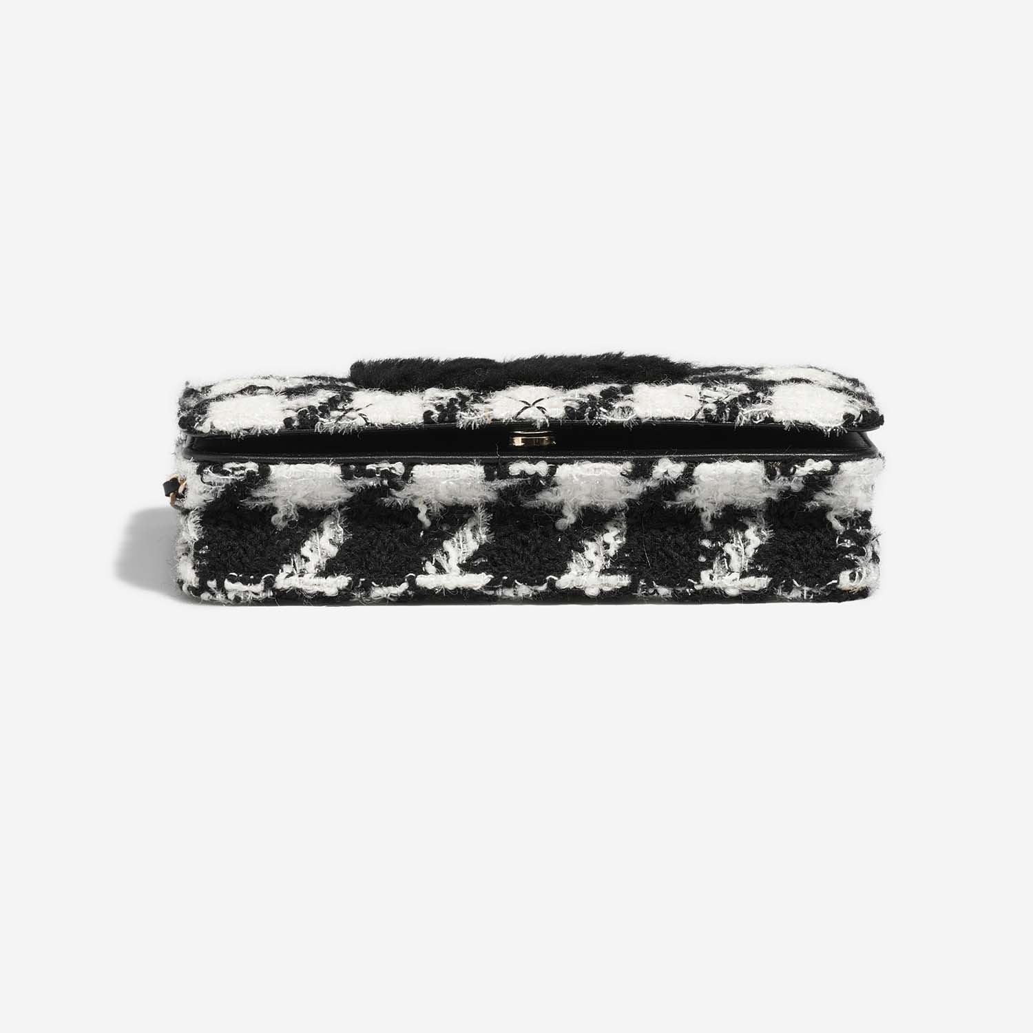 Chanel Timeless WalletOnchain Black-White Bottom  | Sell your designer bag on Saclab.com