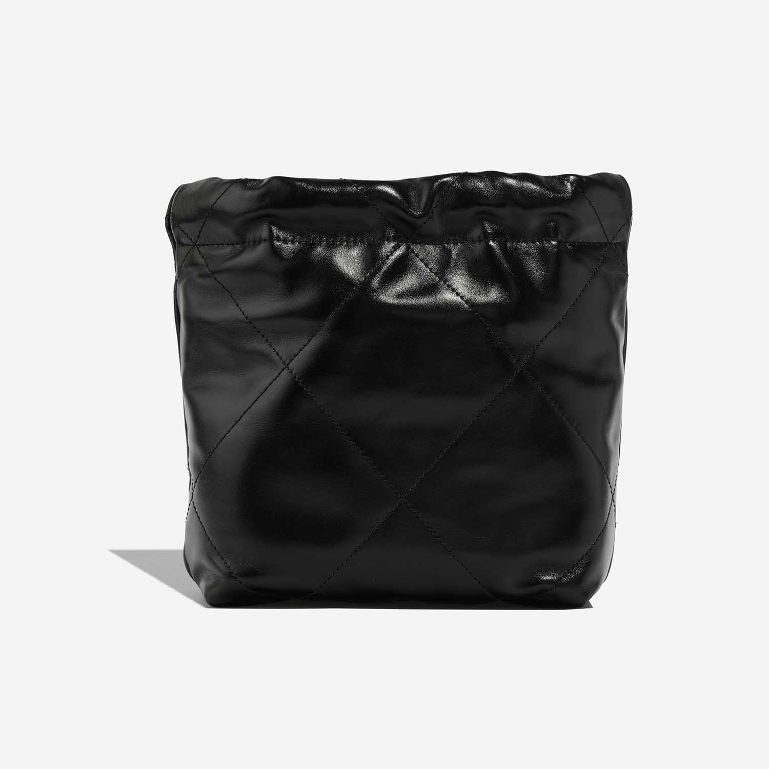 Chanel 22 Mini Black Back  | Sell your designer bag on Saclab.com
