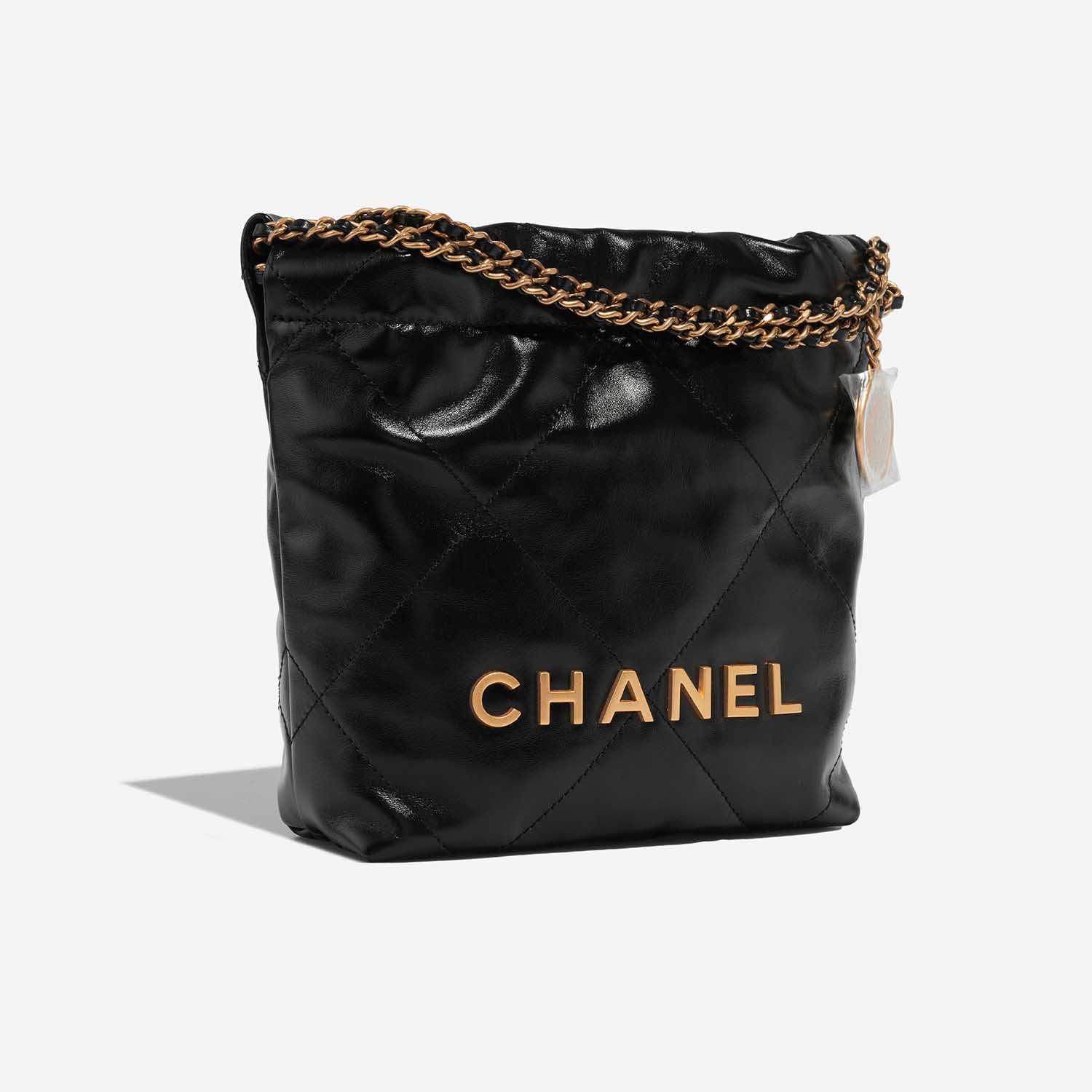 Chanel 22 Mini Black 6SF | Sell your designer bag on Saclab.com