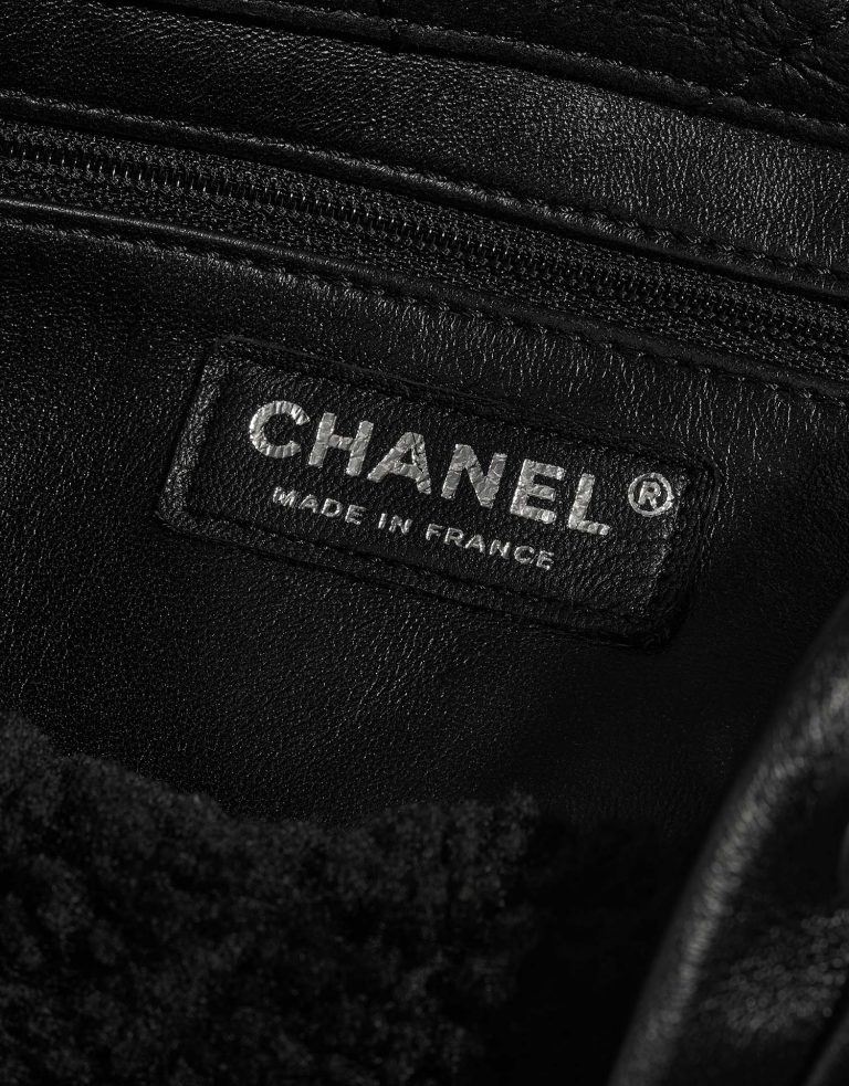 Chanel Rucksack Schwarz Logo | Verkaufen Sie Ihre Designer-Tasche auf Saclab.com