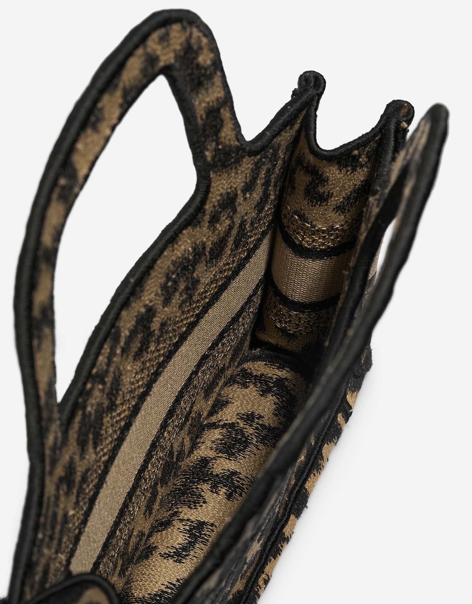 Dior BookTote Mini Leopard Inside  | Sell your designer bag on Saclab.com
