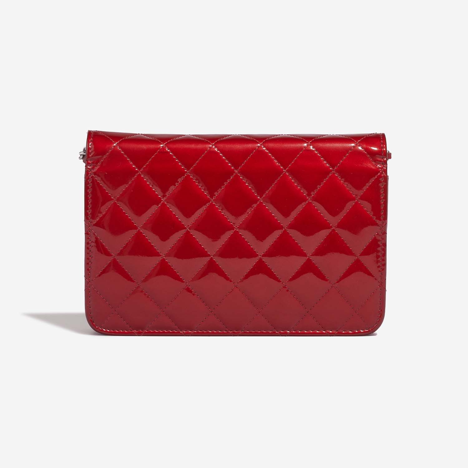 Chanel Timeless WalletOnChain Red Back  | Sell your designer bag on Saclab.com