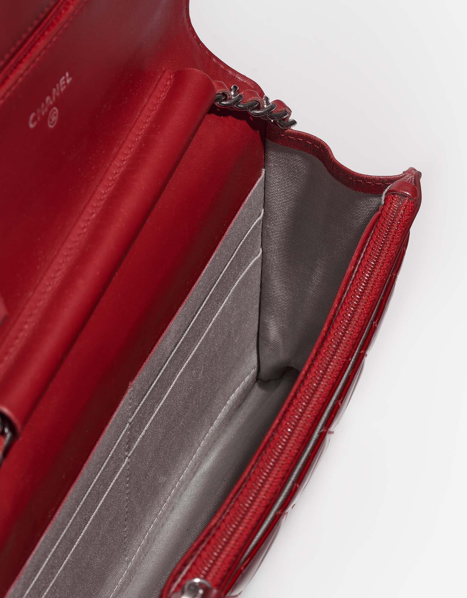 Chanel Timeless WalletOnChain Red Inside | Verkaufen Sie Ihre Designer-Tasche auf Saclab.com