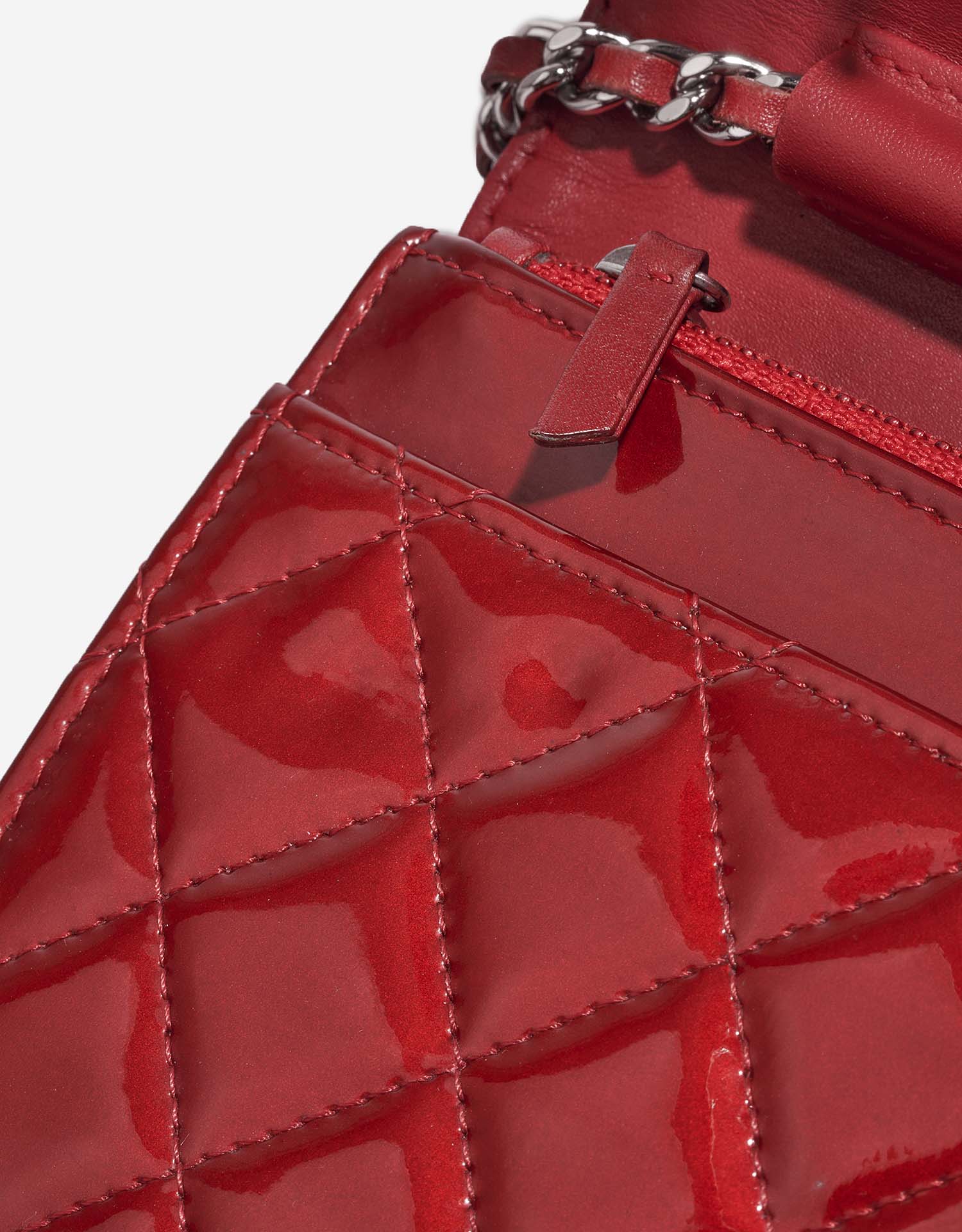 Chanel Timeless WalletOnChain Rote Gebrauchsspuren 1 | Verkaufen Sie Ihre Designertasche auf Saclab.com