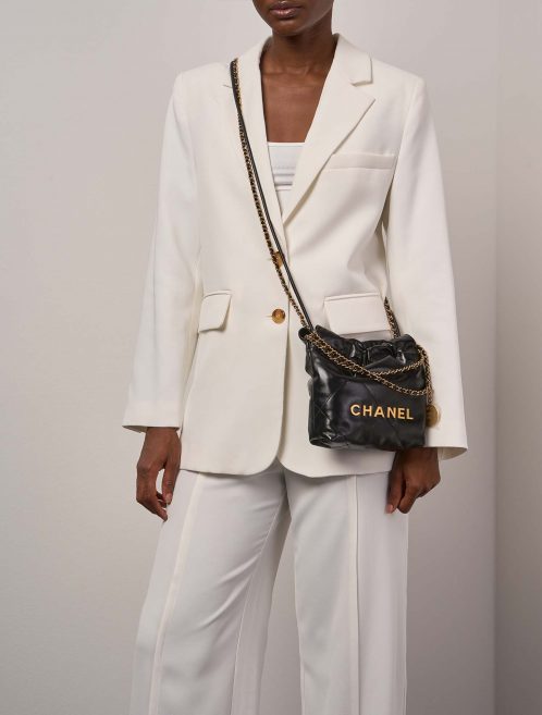 Chanel 22 Mini Black Front  | Sell your designer bag on Saclab.com