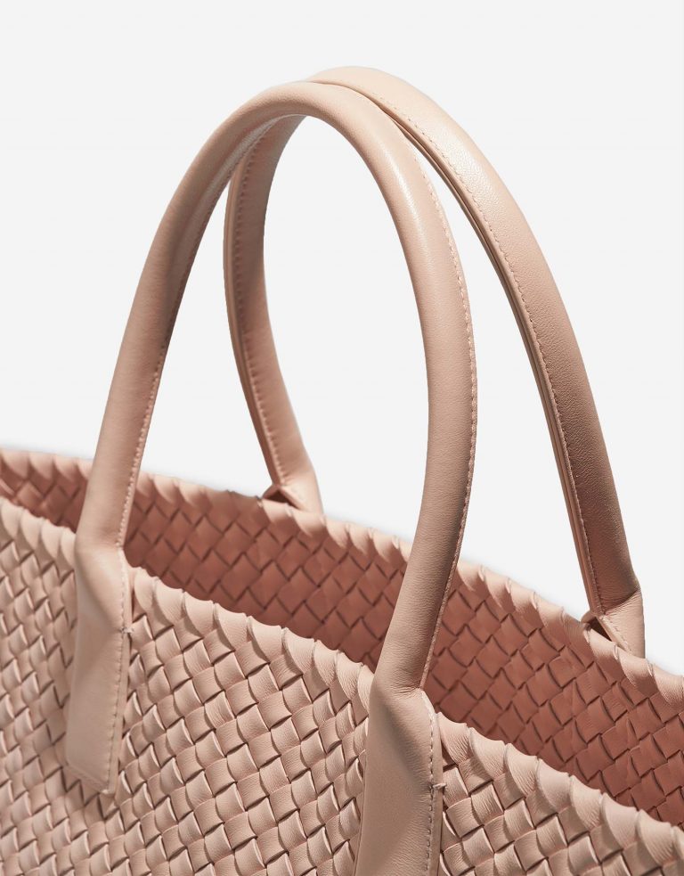 BottegaVeneta Cabat Medium Melon Gebrauchsspuren 1 | Verkaufen Sie Ihre Designertasche auf Saclab.com