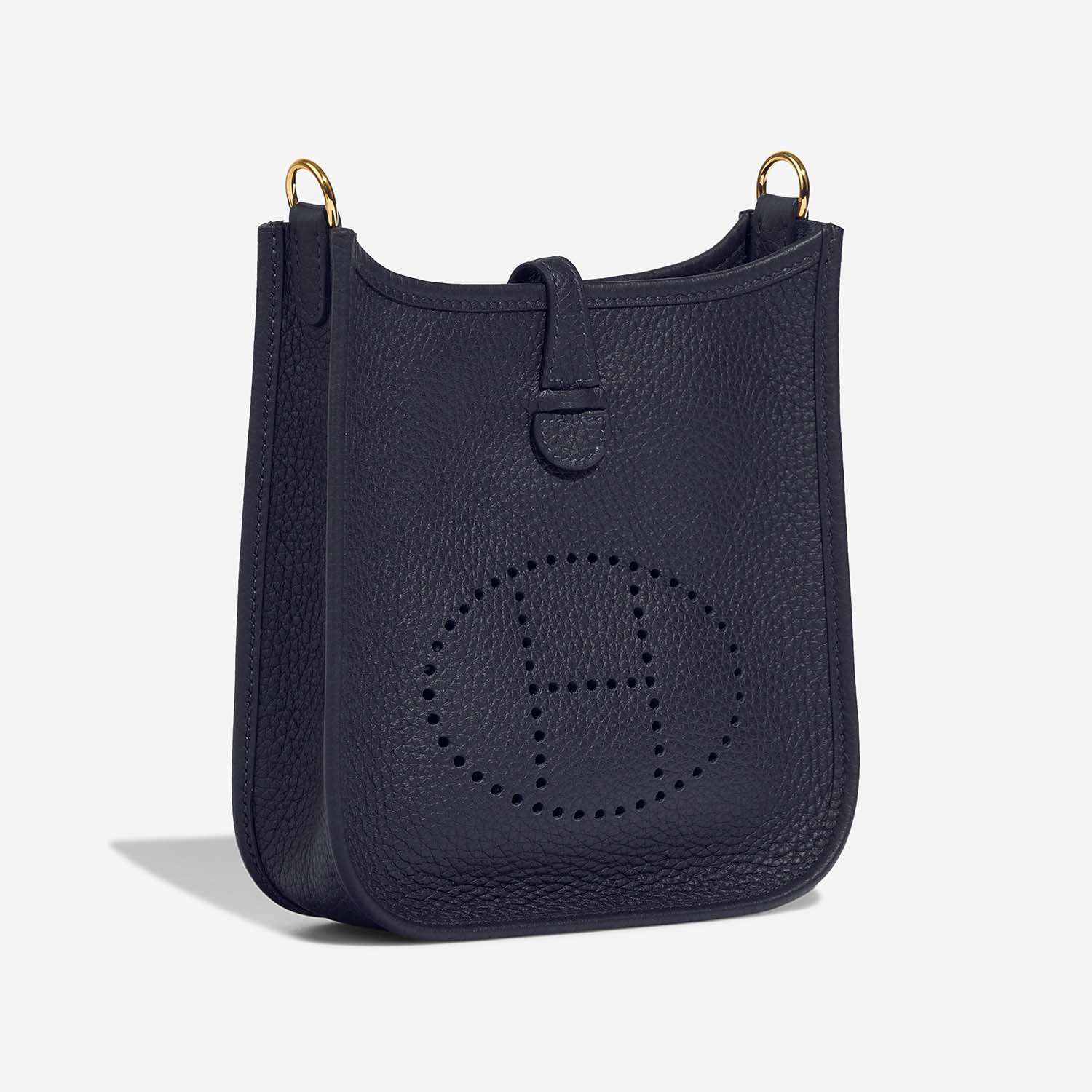 Hermès Evelyne 16 BleuNuit Side Front | Verkaufen Sie Ihre Designer-Tasche auf Saclab.com