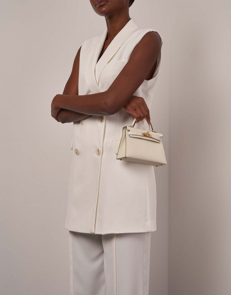 Mặt trước Hermès Kelly Mini Nata | Bán túi thiết kế của bạn trên Saclab.com