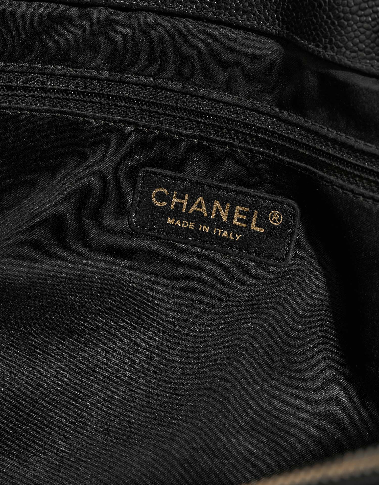 Chanel GST Black Logo  | Sell your designer bag on Saclab.com
