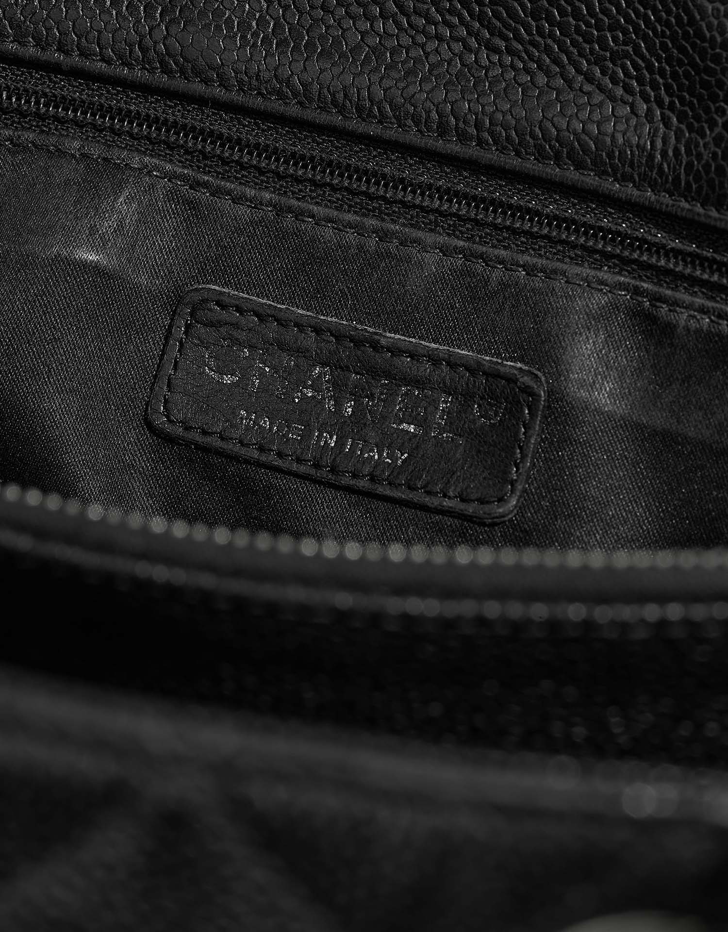 Chanel ShoppingTote Grande Logo  | Sell your designer bag on Saclab.com
