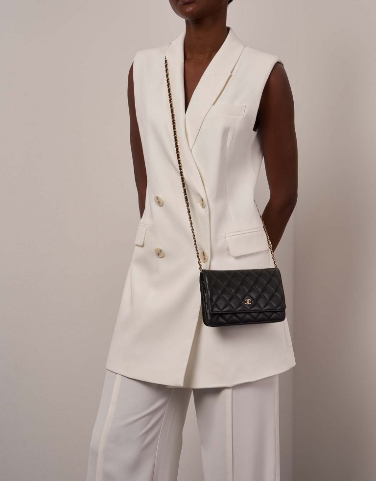 Chanel Classique WalletOnChain Black Front | Vendez votre sac de créateur sur Saclab.com