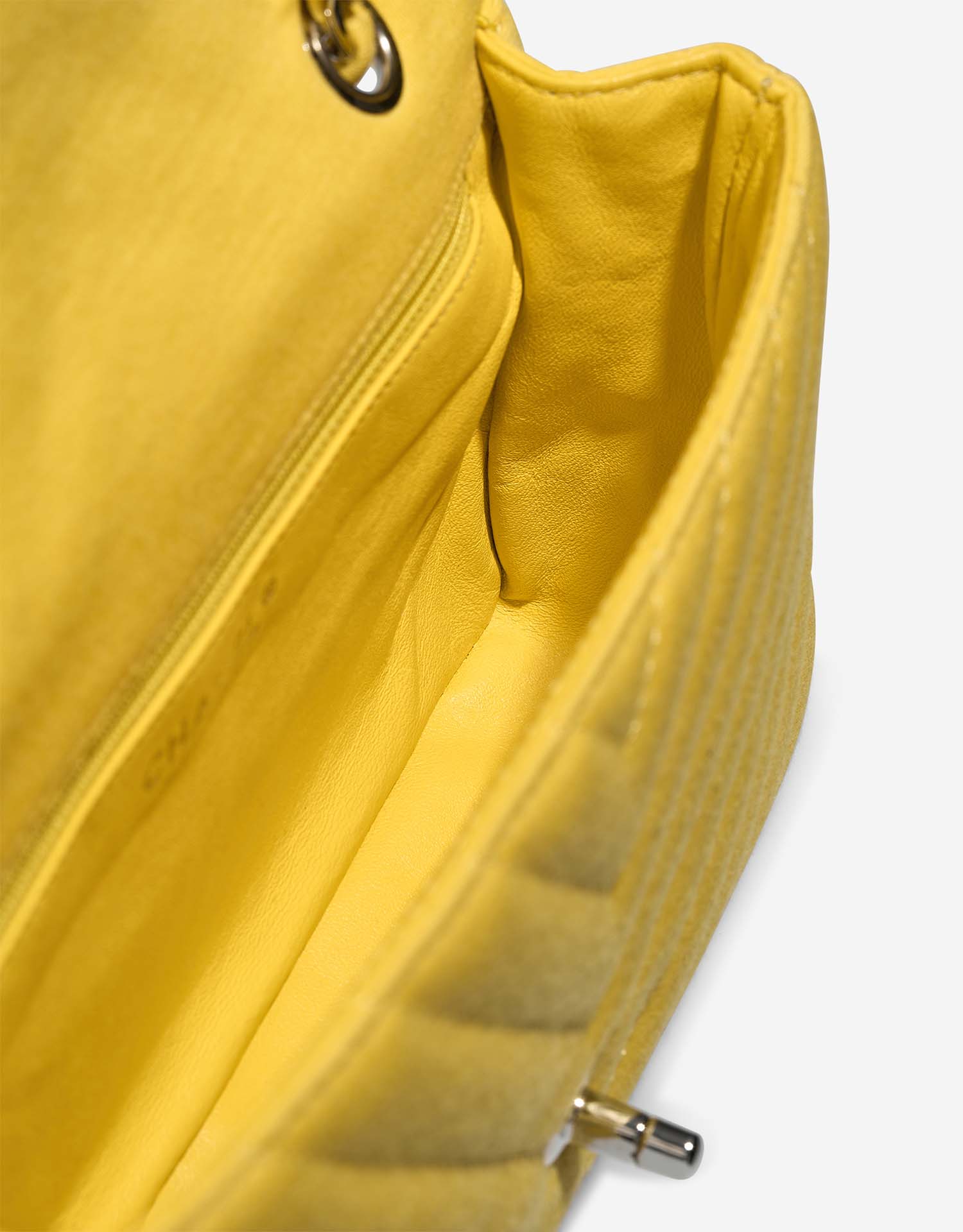 Chanel Timeless Medium Yellow Inside  | Sell your designer bag on Saclab.com