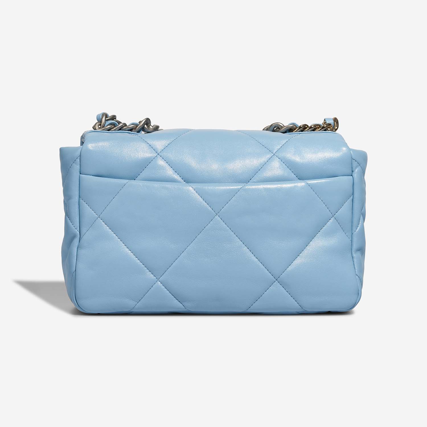 Chanel 19 Flapbag Lightblue Back | Sell your designer bag on Saclab.com
