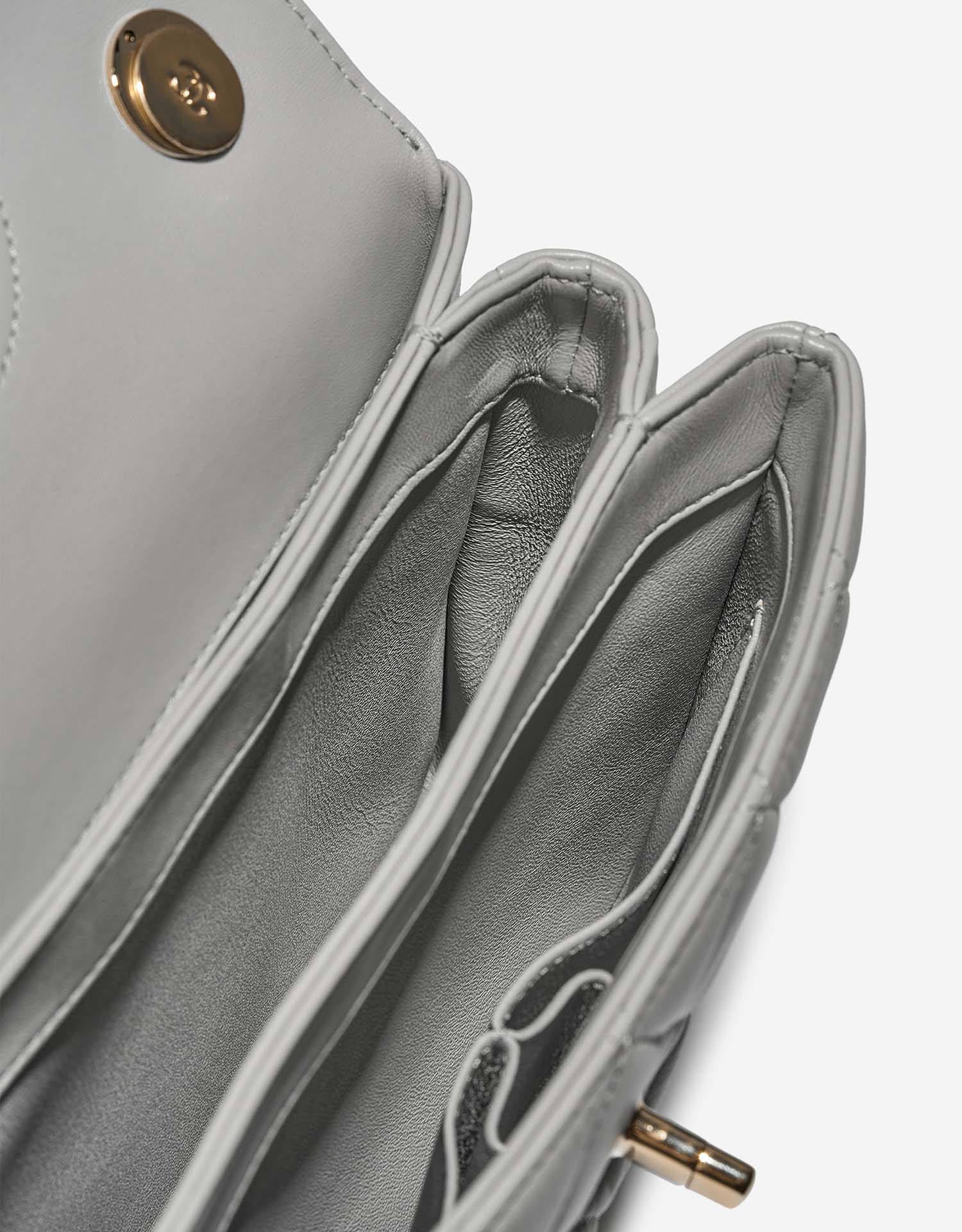 Chanel TrendyCC Medium LightGrey Inside  | Sell your designer bag on Saclab.com