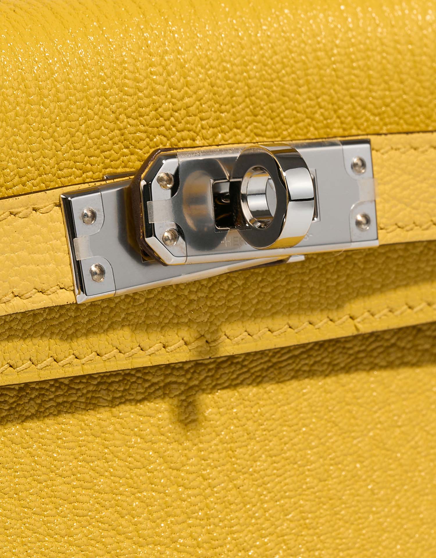 Hermès Kelly Mini JauneAmbre-Orange Closing System  | Sell your designer bag on Saclab.com