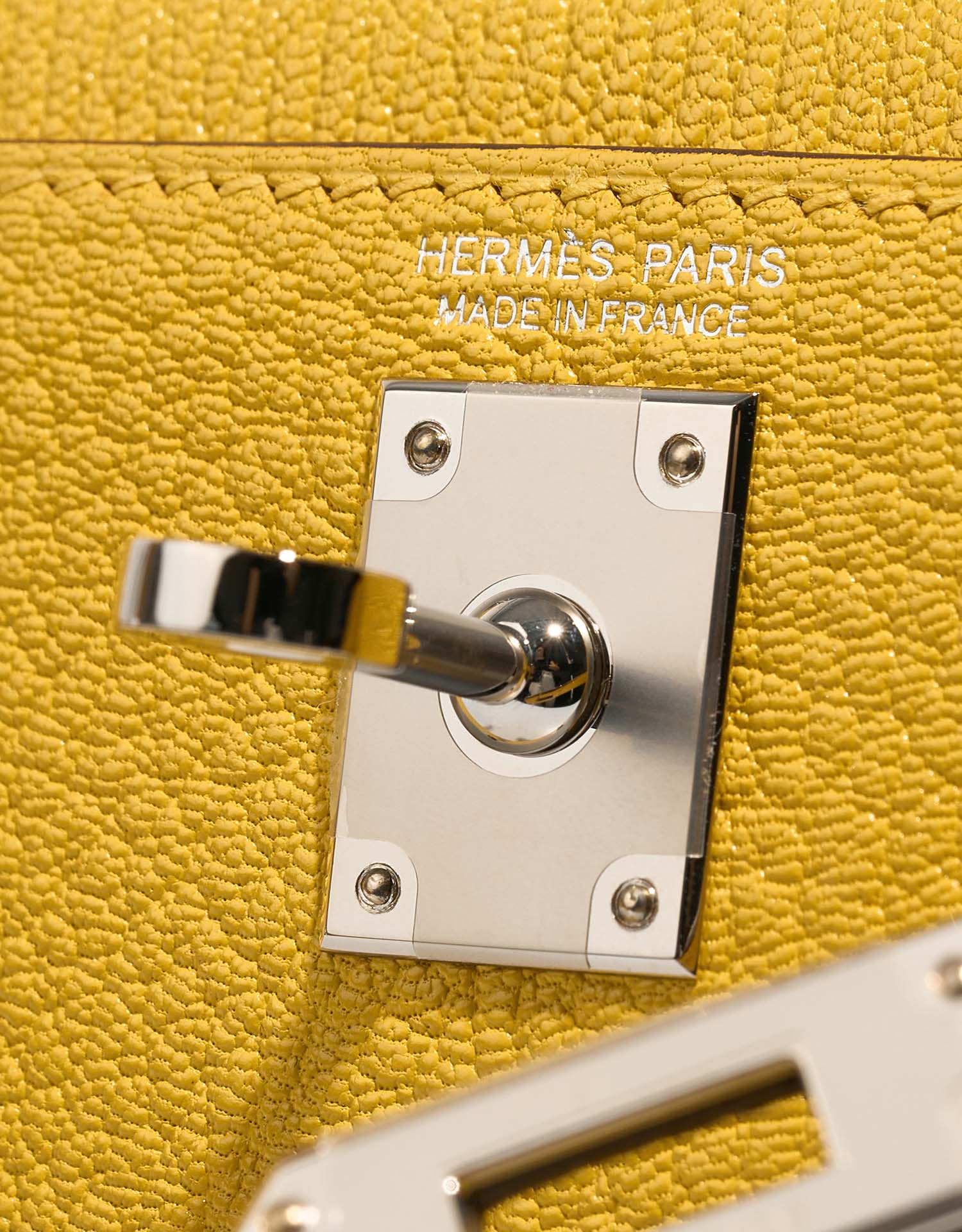 Hermès Kelly Mini JauneAmbre-Orange Logo  | Sell your designer bag on Saclab.com