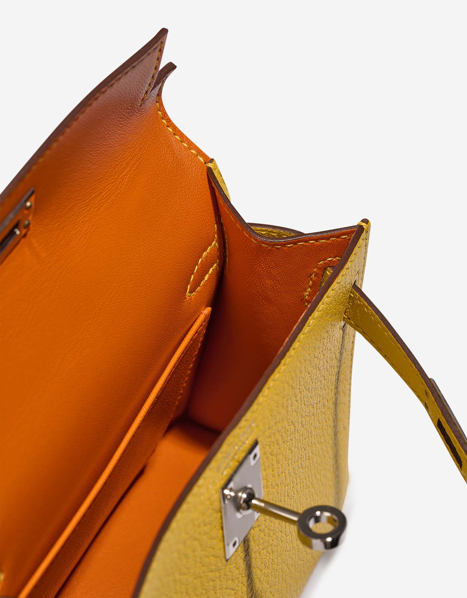 Hermès Kelly Mini JauneAmbre-Orange Inside  | Sell your designer bag on Saclab.com