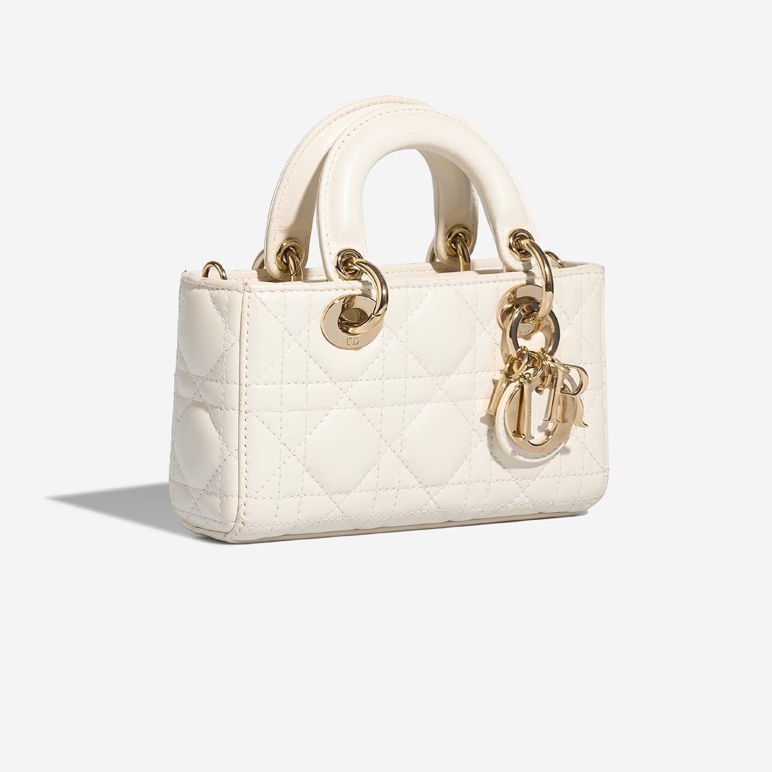 Dior LadyD-Joy Micro Cream Side Front | Verkaufen Sie Ihre Designer-Tasche auf Saclab.com
