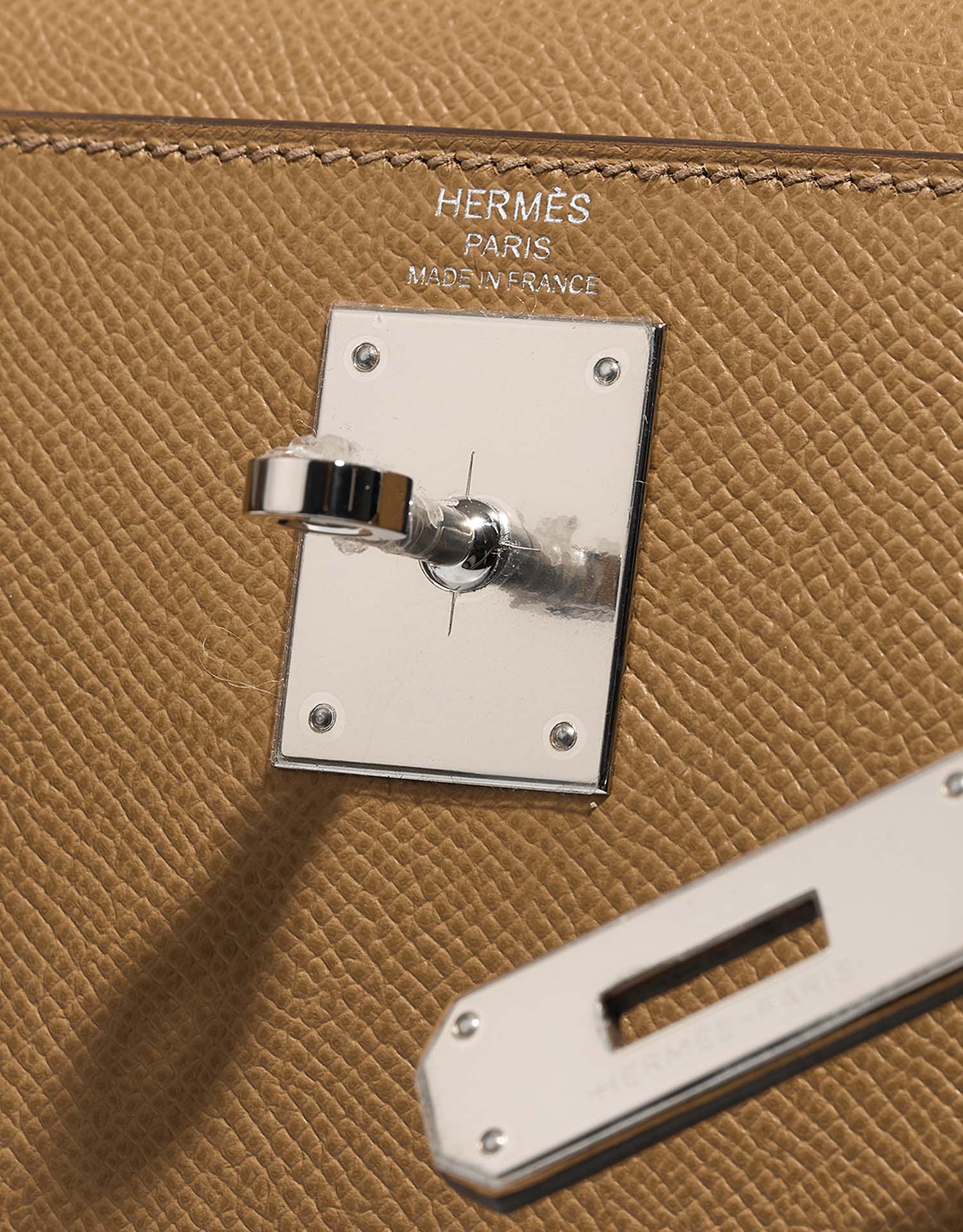 Hermès Kelly 28 Biscuit-MauveSylvestre Logo  | Sell your designer bag on Saclab.com
