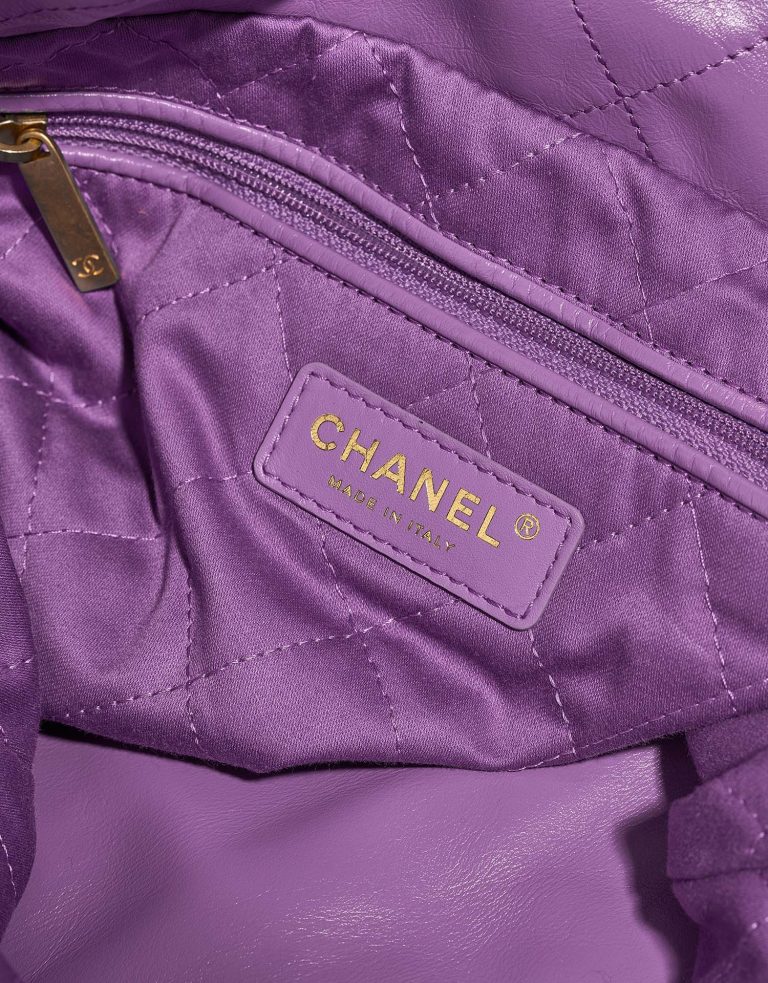 Chanel 22 Medium Liliac Logo | Vendez votre sac de créateur sur Saclab.com