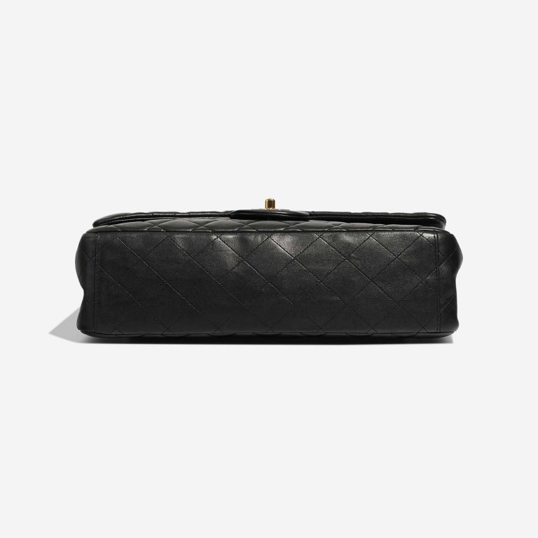 Chanel Timeless Maxi Black Bottom | Vendez votre sac de créateur sur Saclab.com