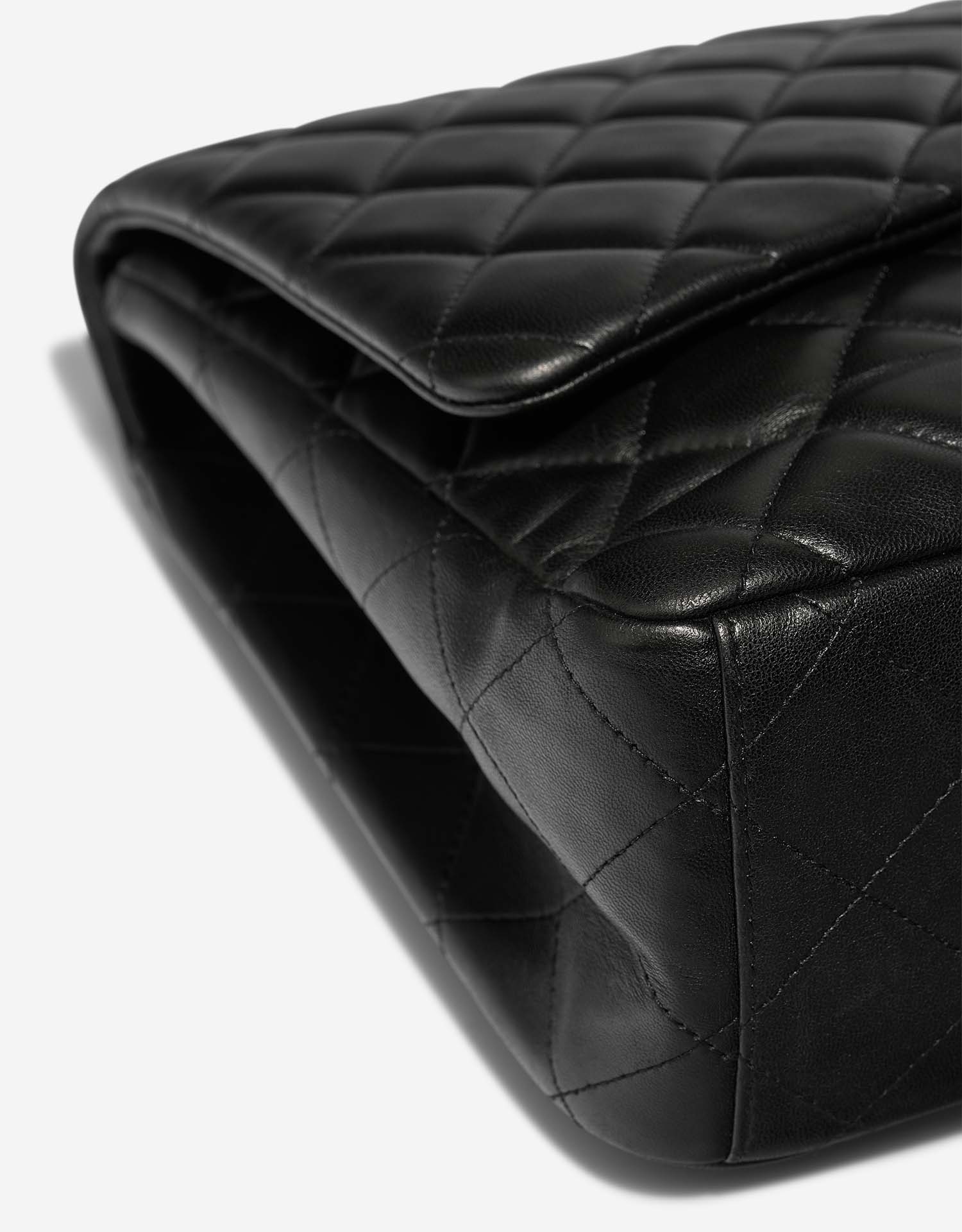 Chanel Timeless Maxi Black Gebrauchsspuren | Verkaufen Sie Ihre Designer-Tasche auf Saclab.com