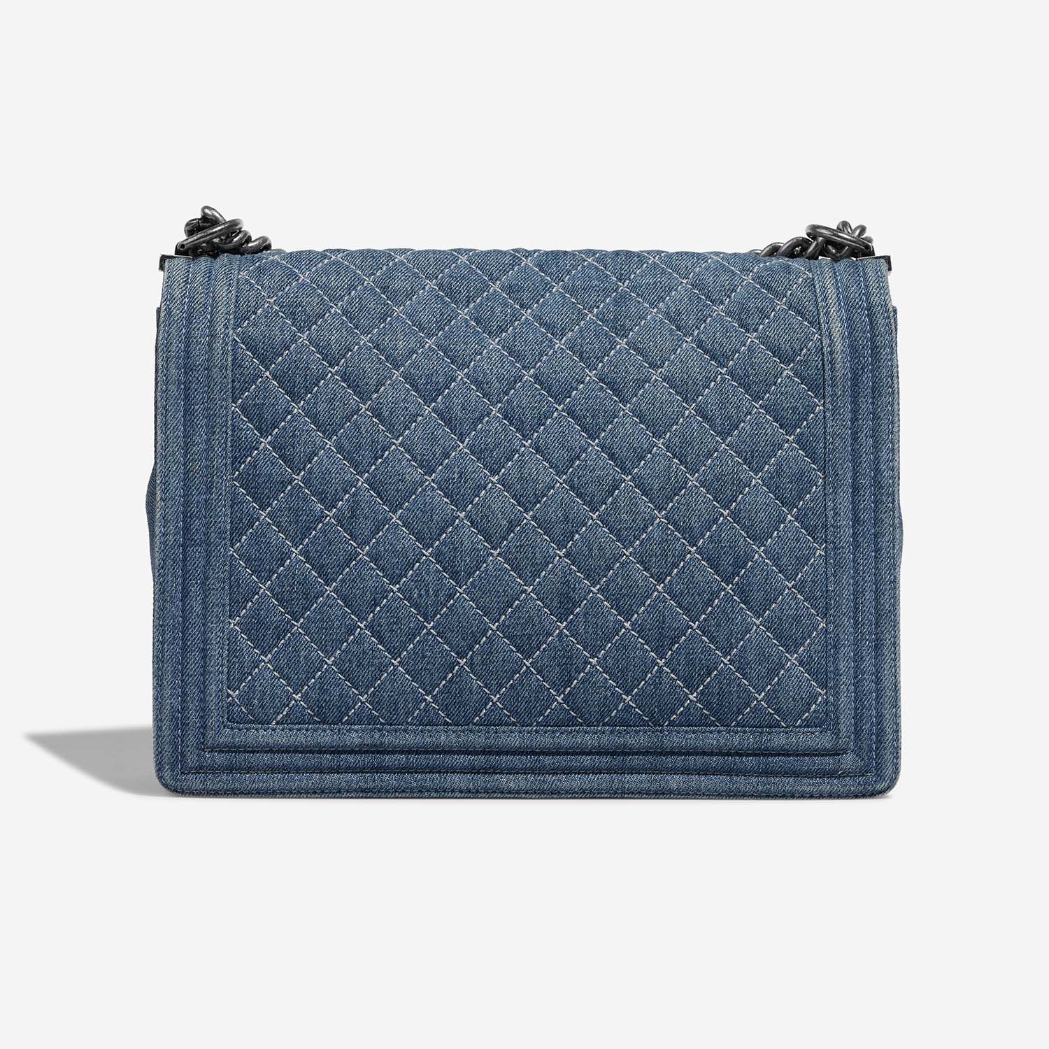 Chanel Boy Large Blue Back  | Sell your designer bag on Saclab.com