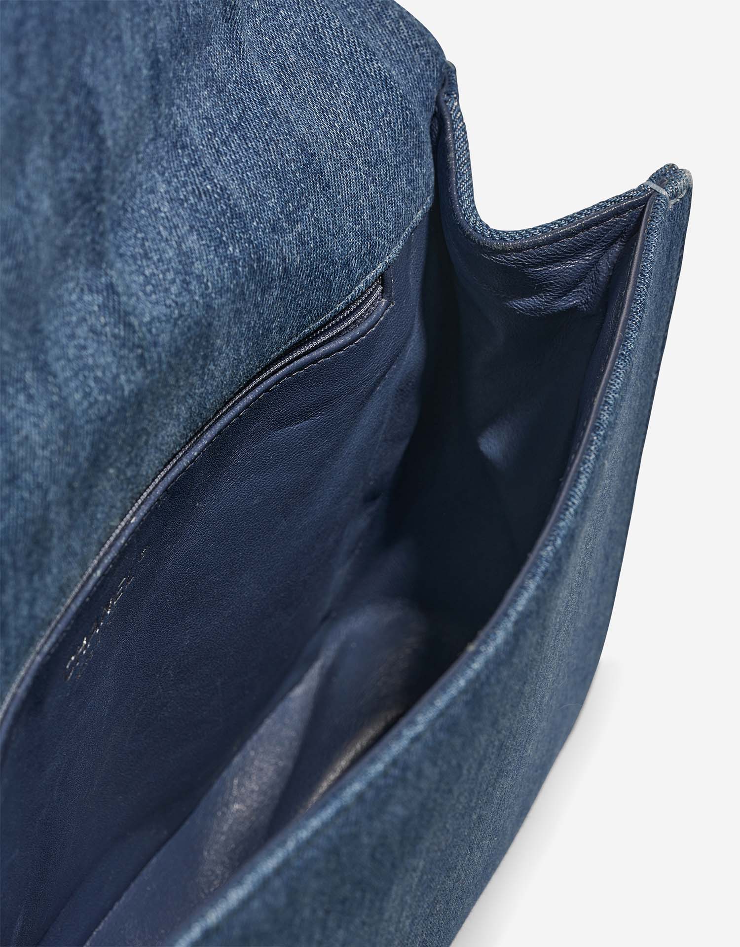 Chanel Boy Large Blue Inside  | Sell your designer bag on Saclab.com
