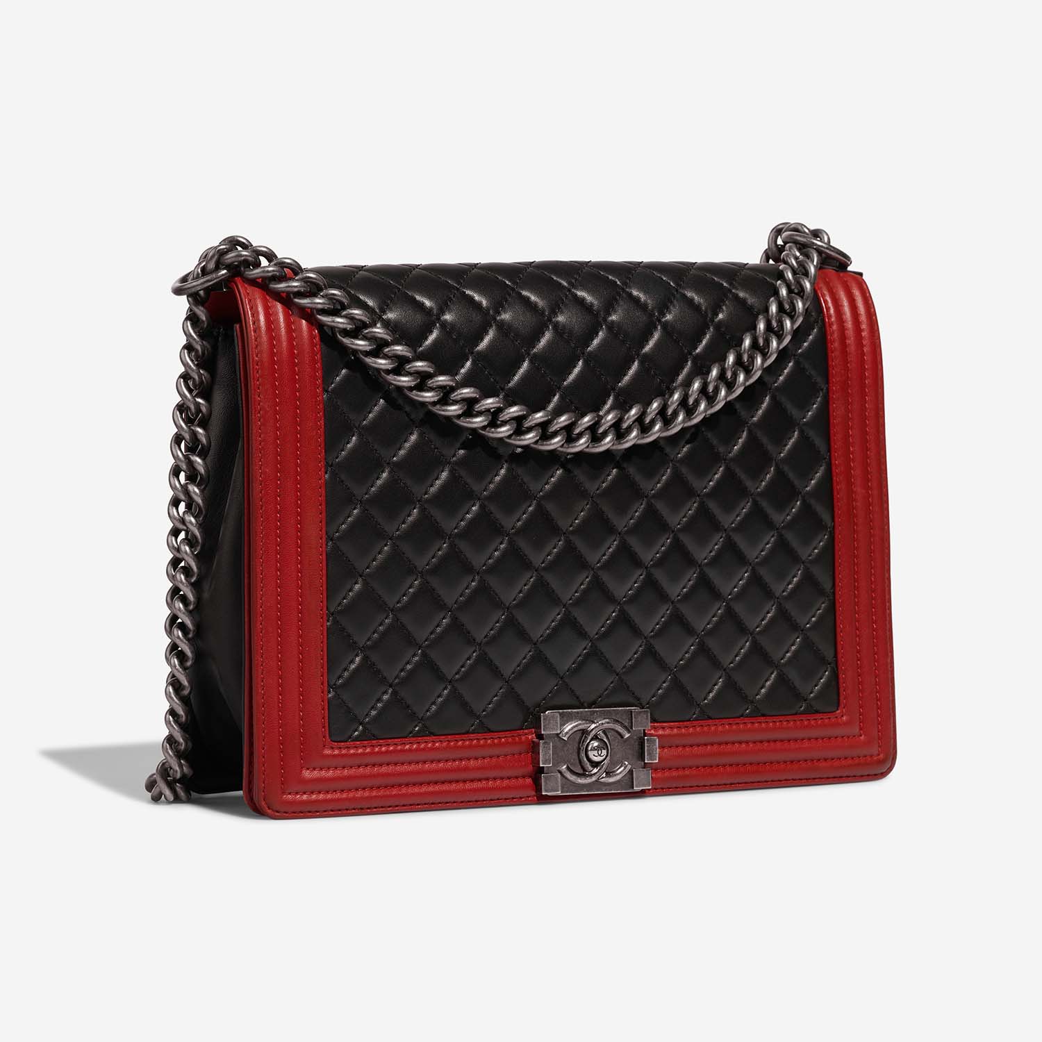 Chanel Boy Large Schwarz-Rot Side Front | Verkaufen Sie Ihre Designer-Tasche auf Saclab.com