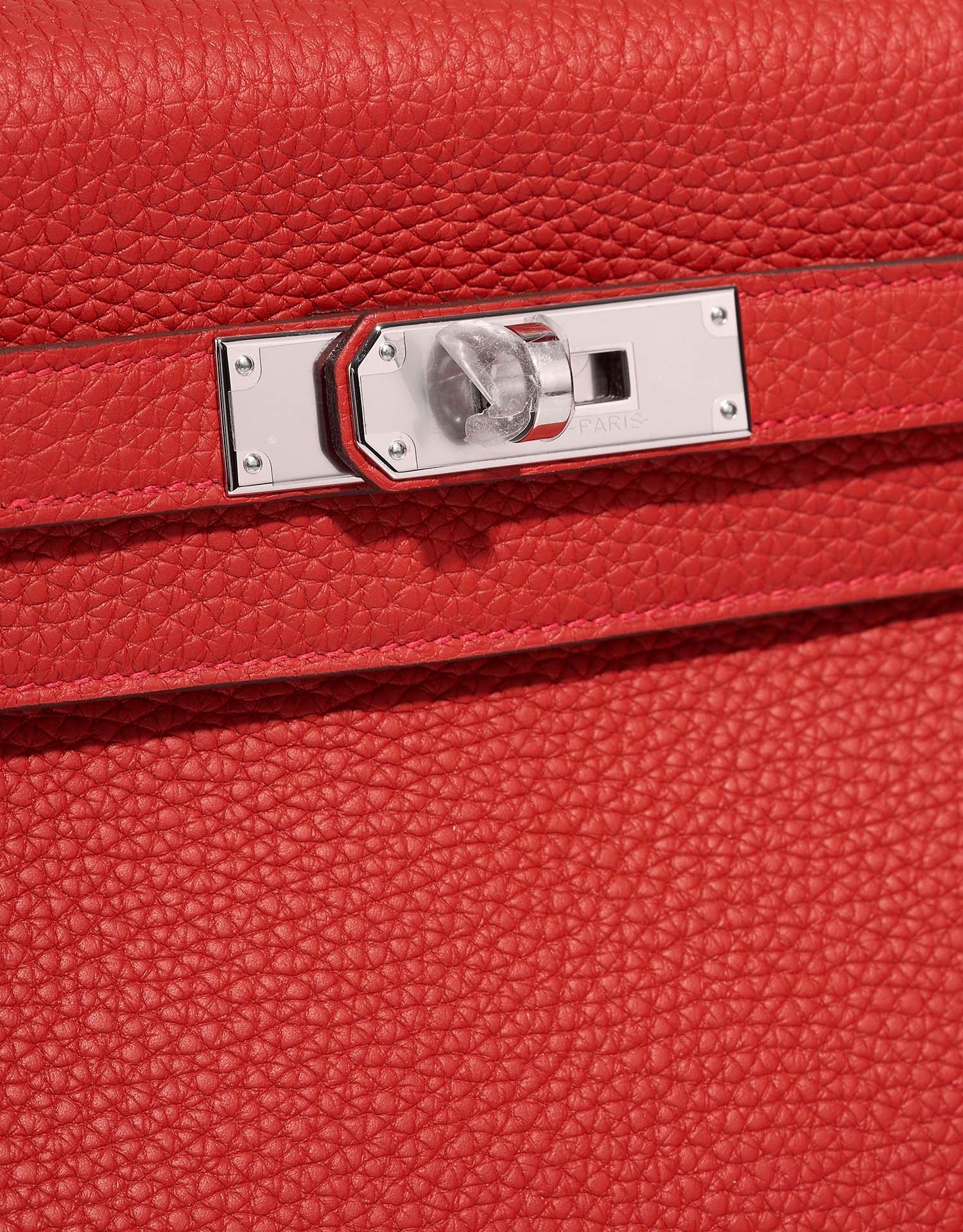 Hermès Kelly 28 RougeVermillon Closing System  | Sell your designer bag on Saclab.com
