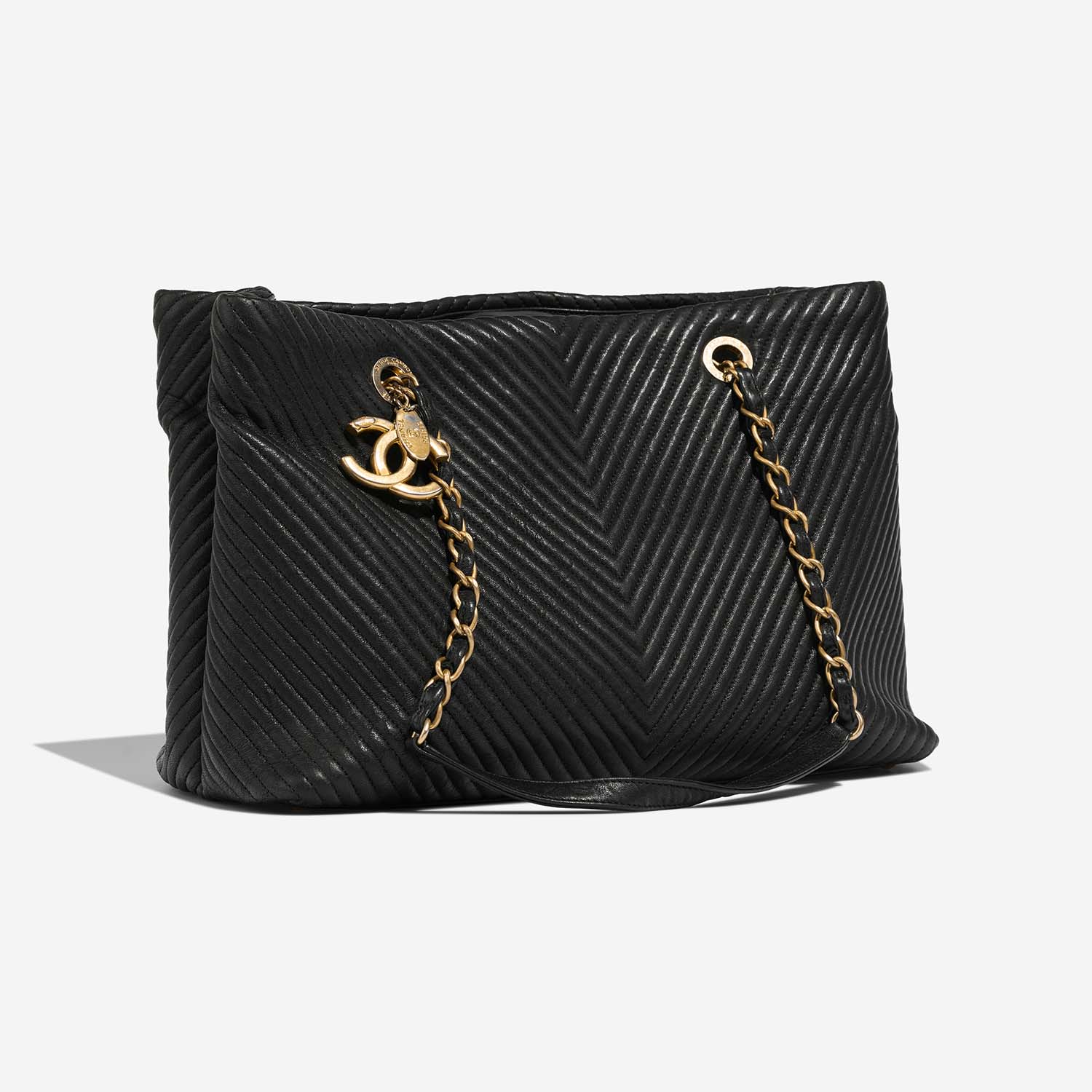 Chanel GST Large Black Side Front  | Sell your designer bag on Saclab.com