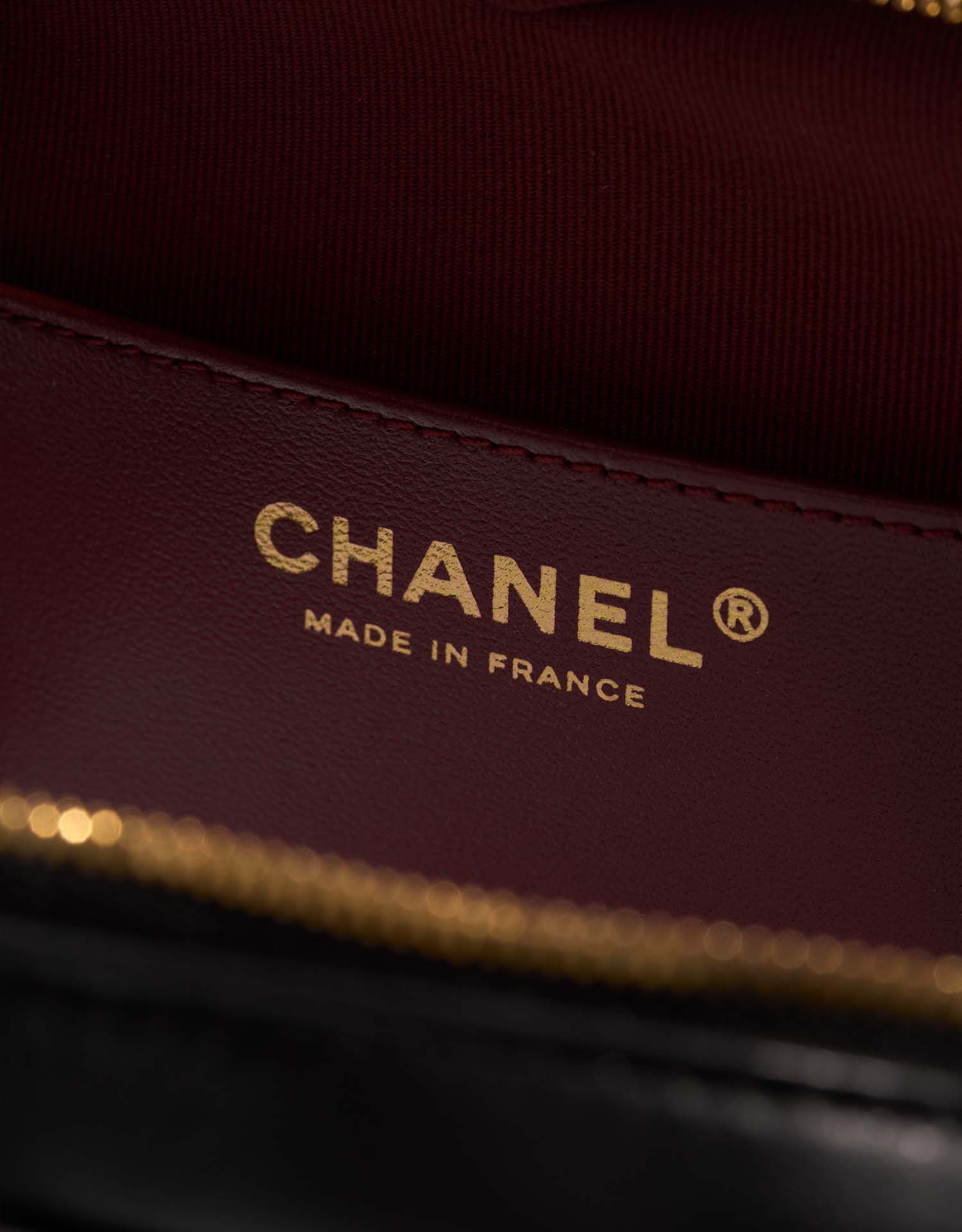 Chanel TimelessHeart Medium Black Logo  | Sell your designer bag on Saclab.com