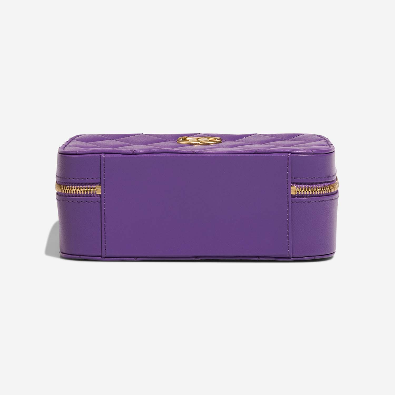 Chanel Vanity Small Violet Bottom  | Sell your designer bag on Saclab.com